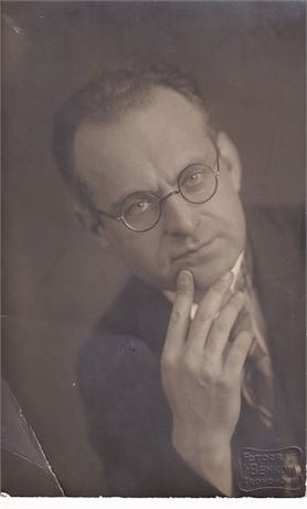 Nimzowitsch photo.